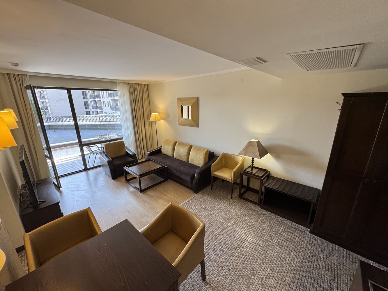 Spacious One-Bedroom Apartment with a Large Terrace, 50 Metres from the Beach in Sunny Beach