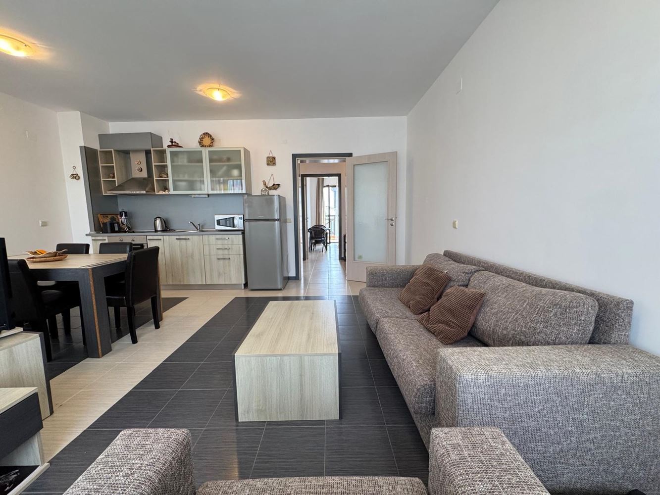 Two-bedroom apartment with sea panorama and private beach in a prestigious complex in Chernomorets