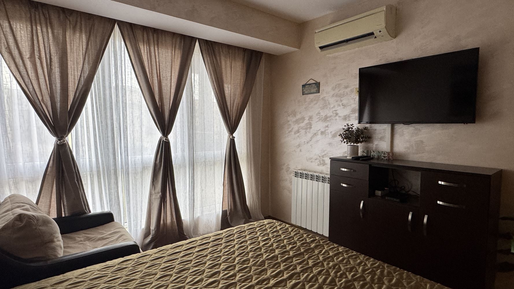 One-Bedroom Apartment in the Old Town of Pomorie – No Maintenance Fee, Excellent Property in a Picturesque Area