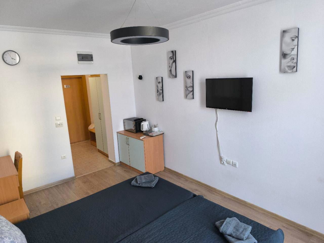 Studio with Direct Access to the Pool in Sunny Beach – Excellent Location and Amenities for Year-Round Use