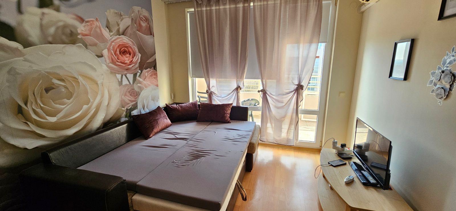 Stylish Studio with Terrace and Excellent Amenities in Sunny Beach