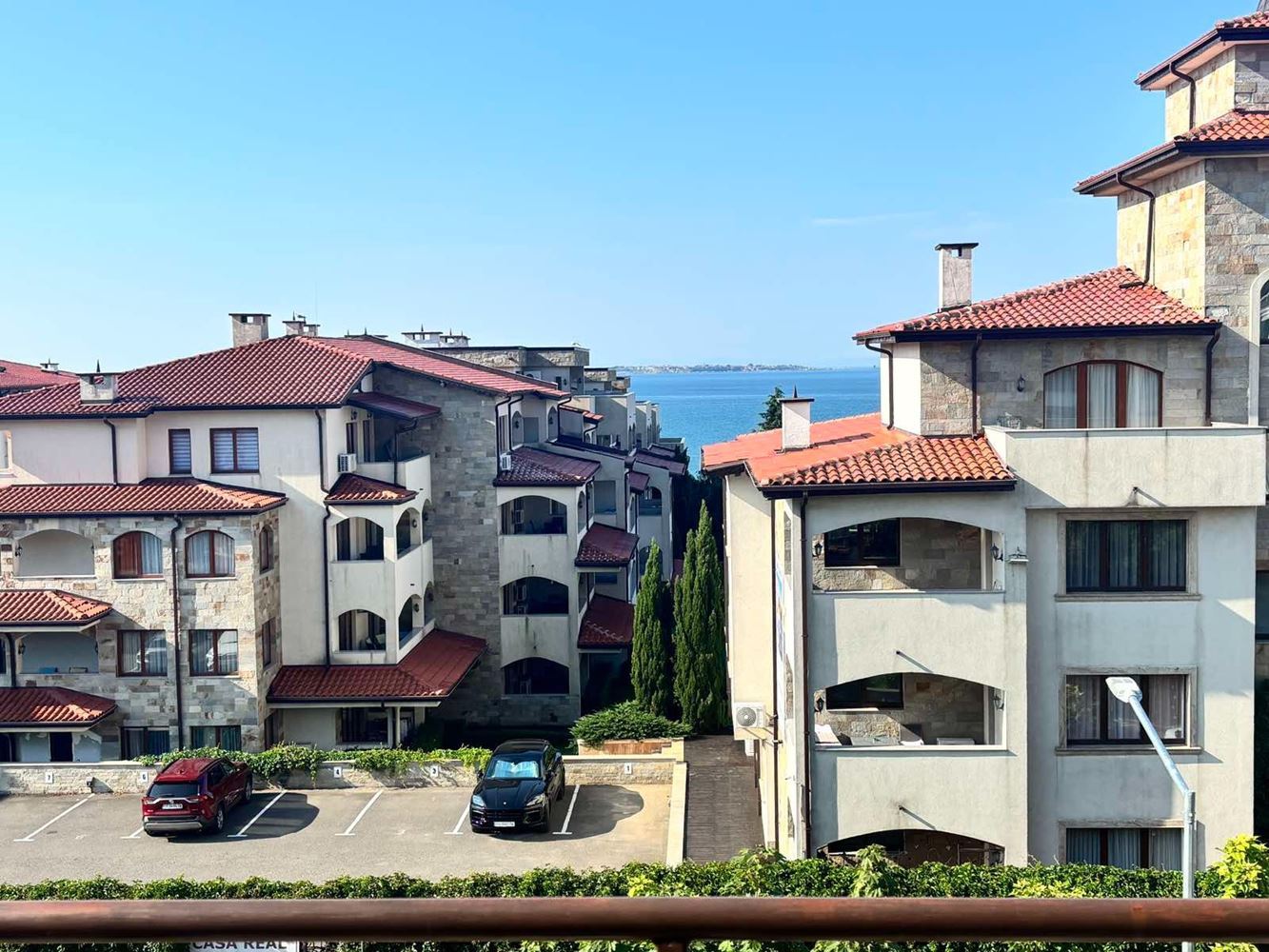 One-Bedroom Apartment with Partial Sea View – Just a 3-Minute Walk from the Beach in Sveti Vlas