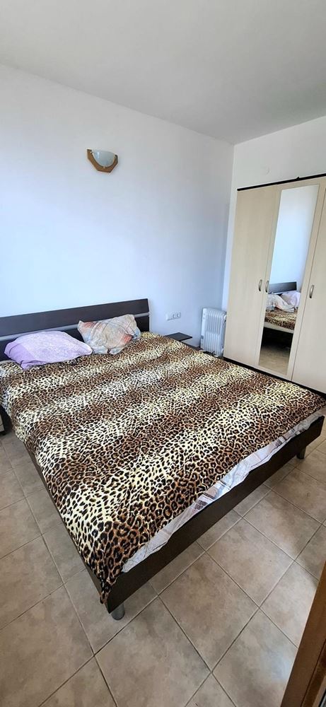Three-room apartment on the first line with frontal sea view in Pomorie. With underground parking space!