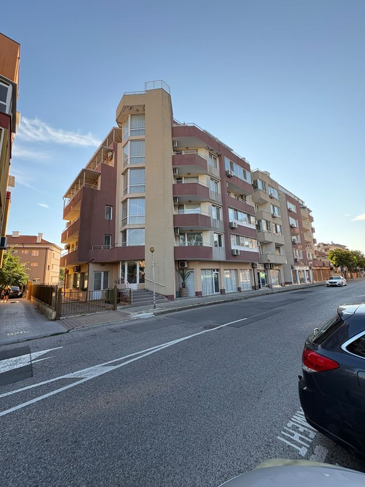 Furnished South-Facing Studio 400 Metres from the Sea in Pomorie