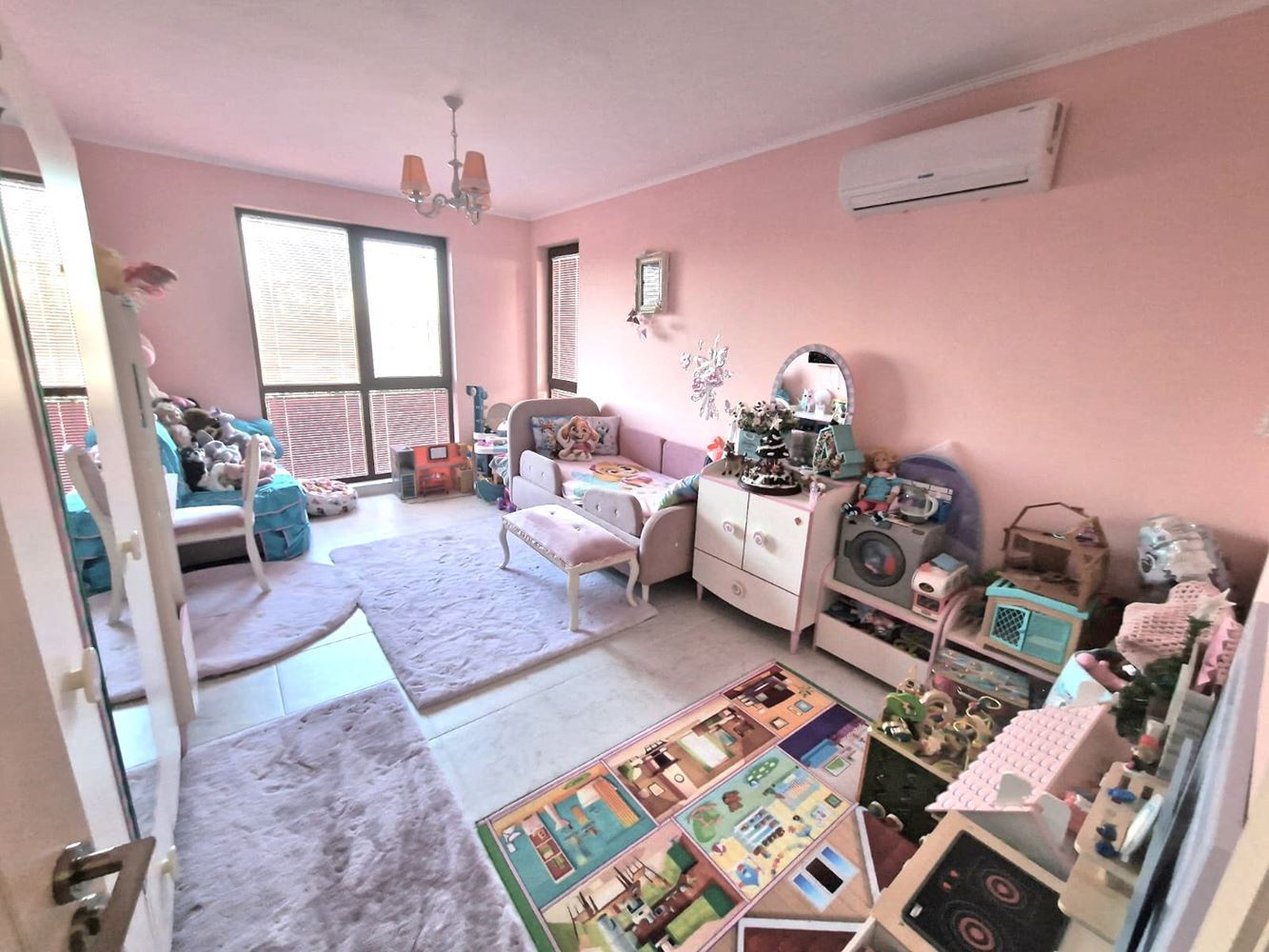 Exclusive apartment with three bedrooms – ultimate living standard and discreet luxury