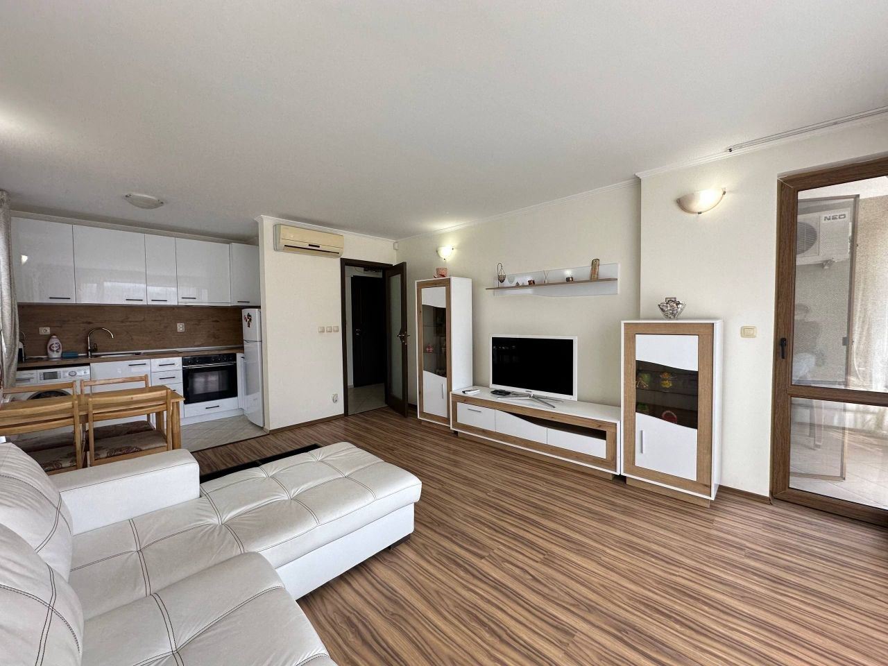 One-bedroom apartment in Sunny Beach – fully furnished property with excellent location and year-round infrastructure