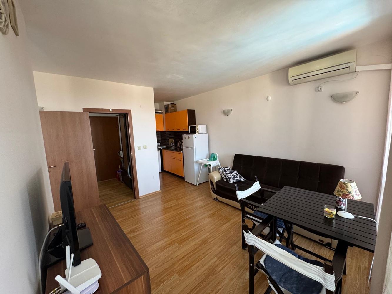 Spacious studio with sea view and separate sleeping area in Aheloy