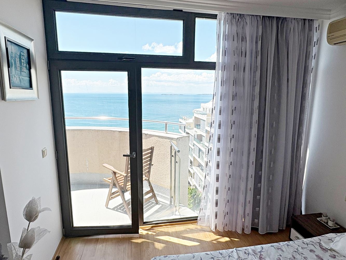 Luxury One-Bedroom Apartment with Panoramic Sea View on the First Line in Sveti Vlas