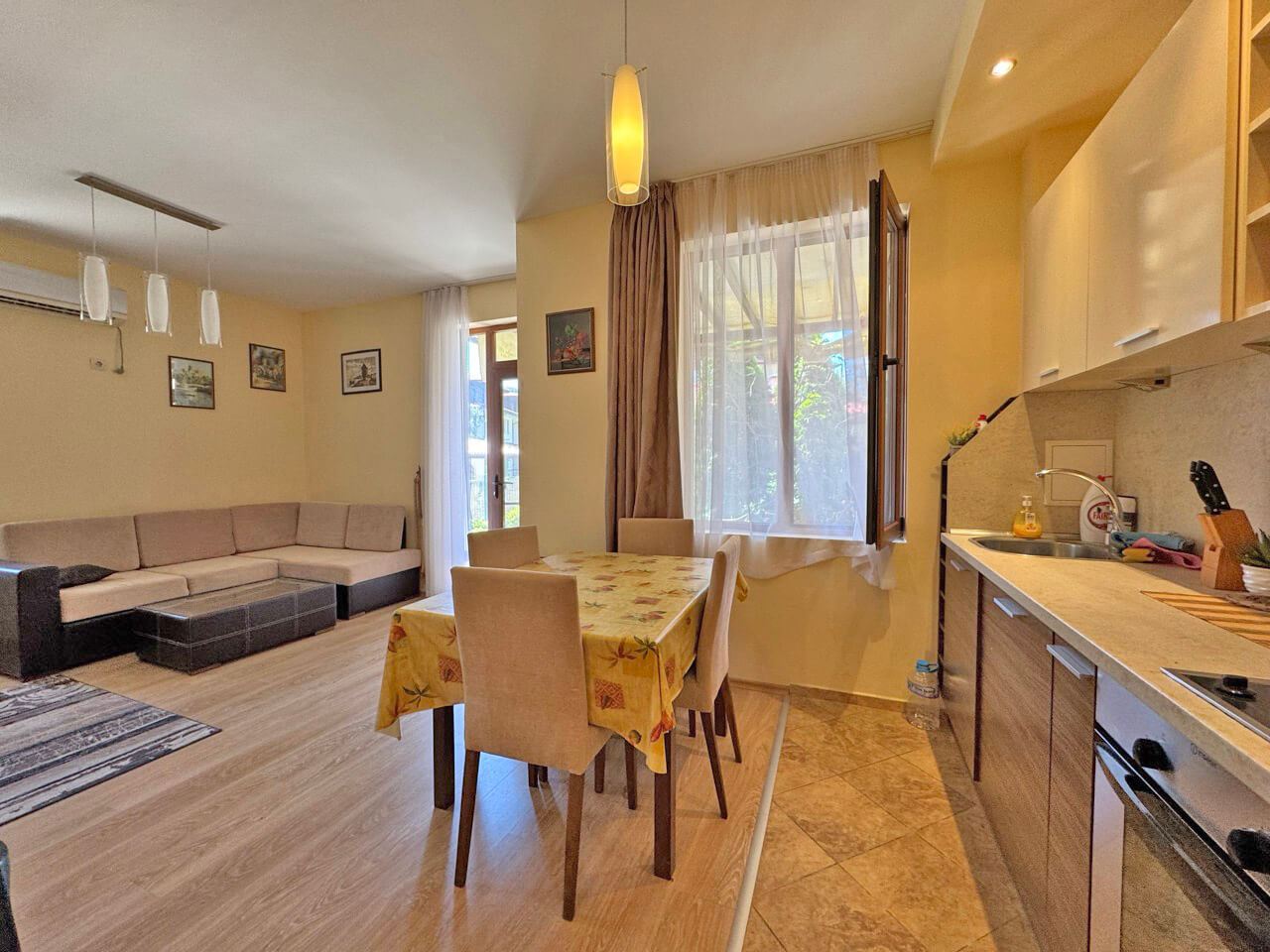 One-Bedroom Apartment on the First Line in a Premium Complex in Sveti Vlas