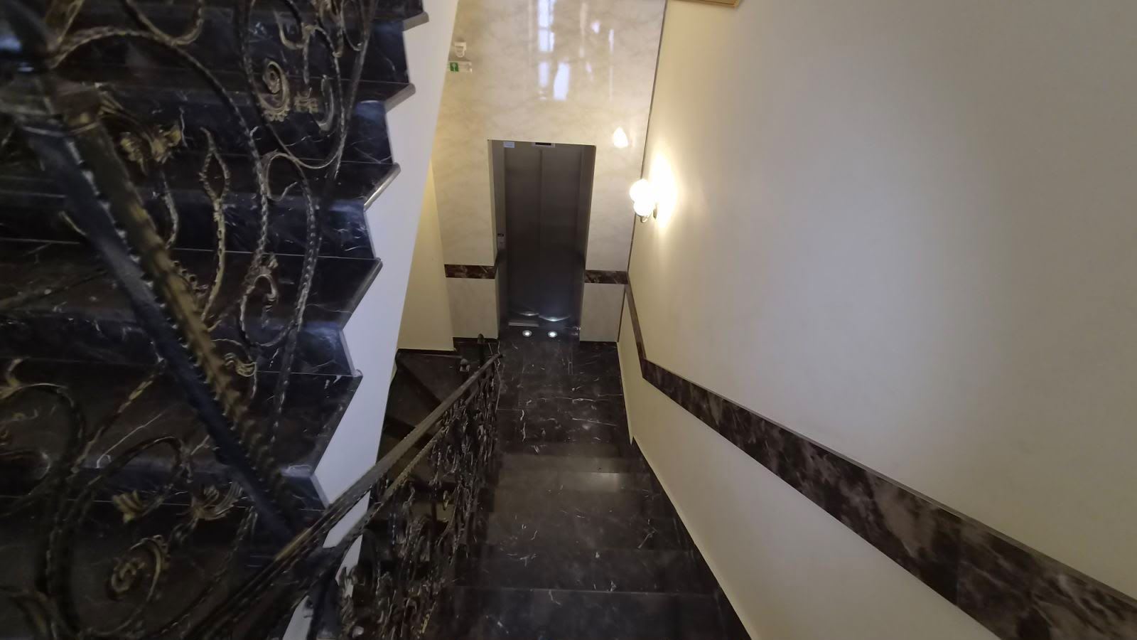 Furnished studio just steps from the South Beach in Pomorie – low maintenance fee, ready to move into