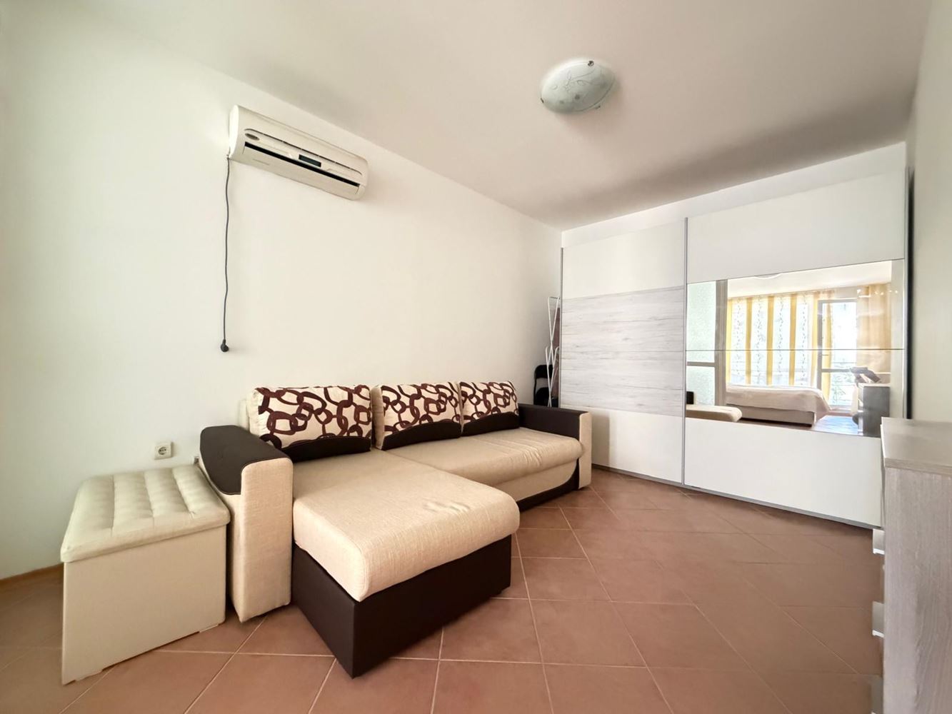 Spacious one-bedroom apartment in Pomorie – with a large terrace and excellent investment potential