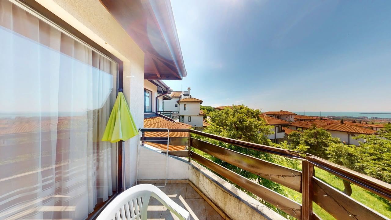 Spacious One-Bedroom Apartment with Sea Views in the Sunny Beach Area