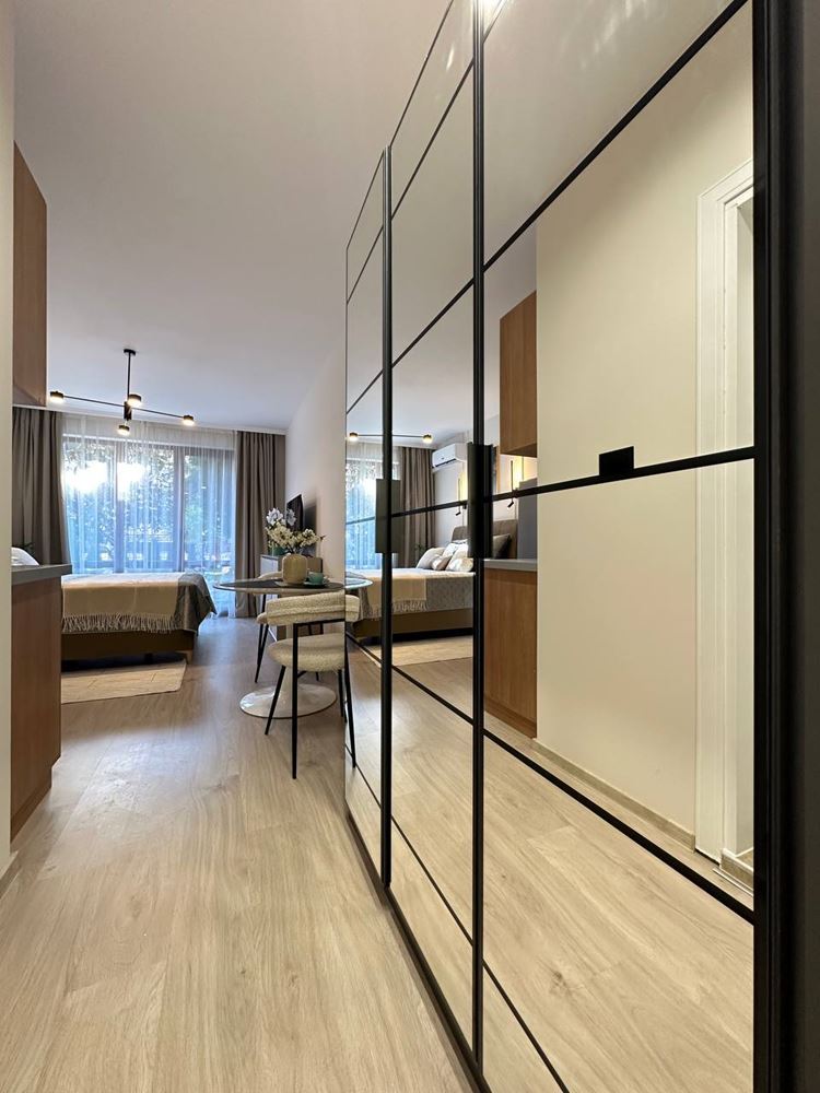 Stylish and cozy apartment with direct access to the pool – modern studio in a gated complex, 300 m from the sea