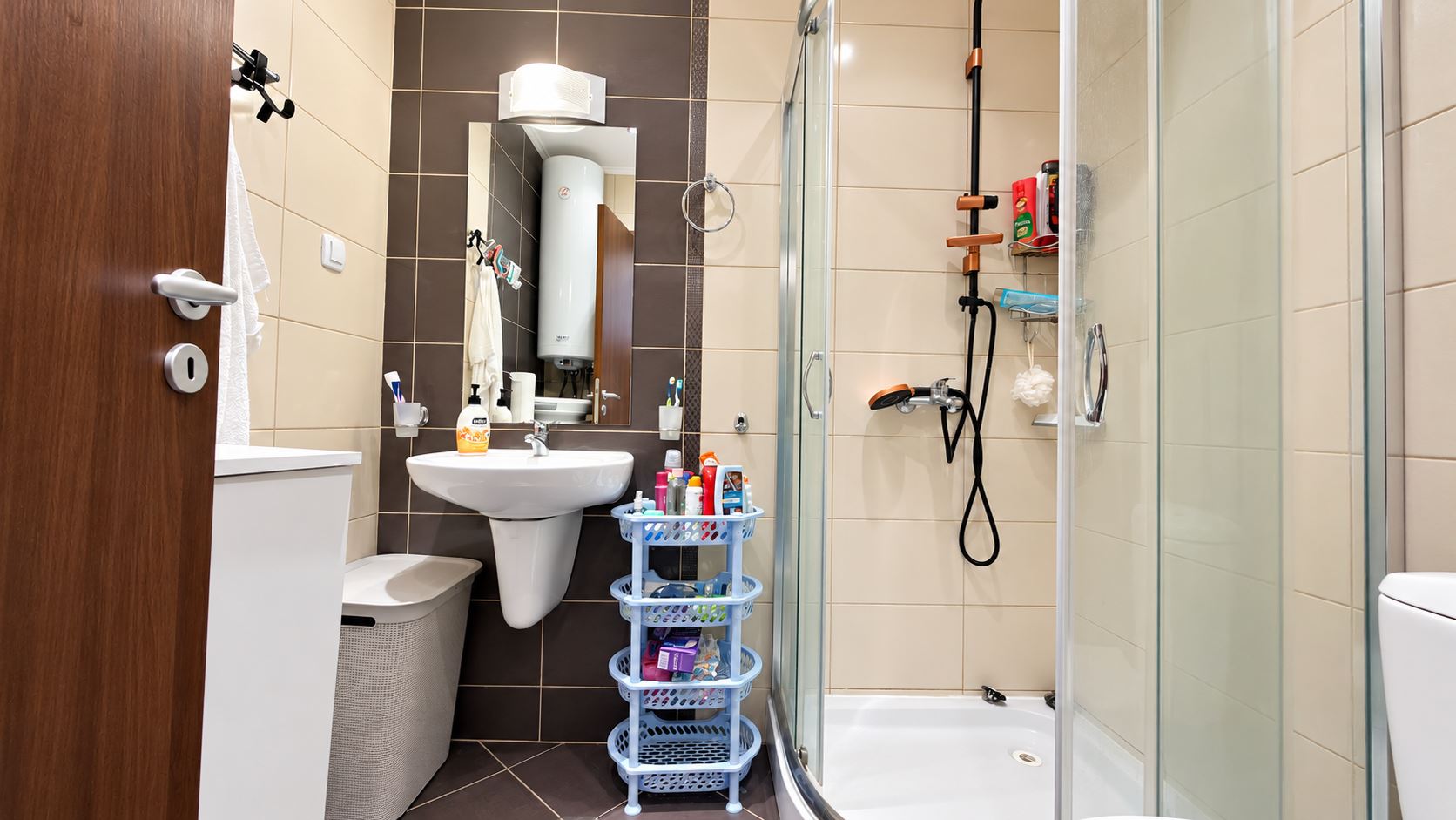 Cosy Small One-Bedroom Apartment in a Complex with a Swimming Pool and 24-Hour Security