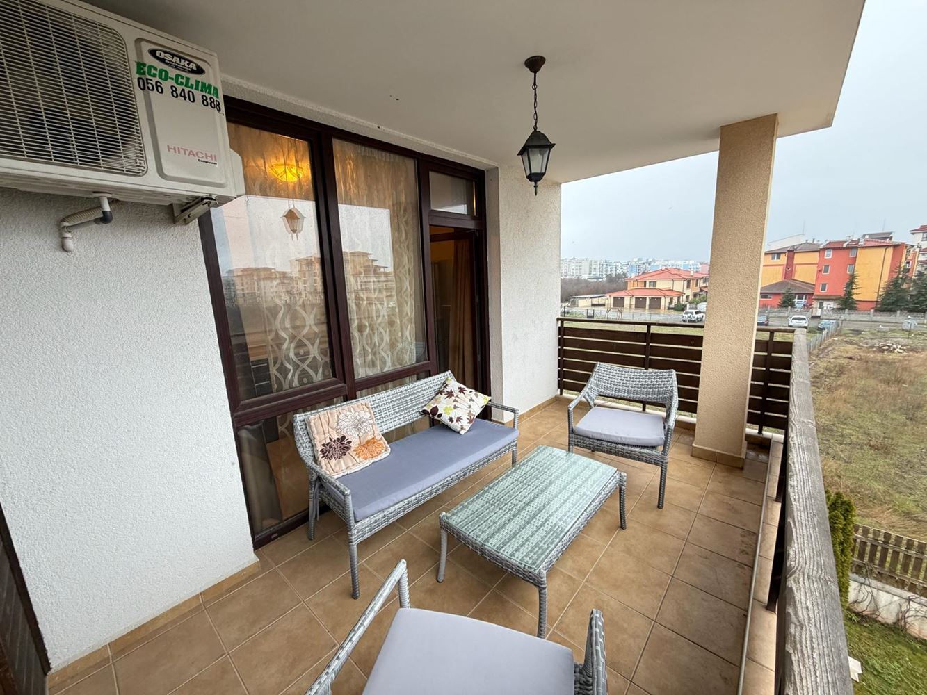 Spacious three-room apartment in Nessebar – fully furnished, in a quiet and fast-developing area near the sea