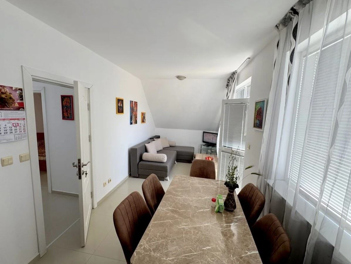 One-bedroom apartment in Ravda – fully furnished, in a residential building and 500 metres from the sea