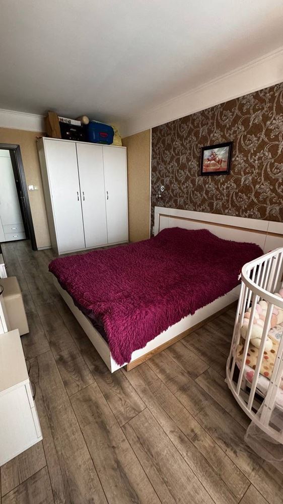 One-bedroom apartment in a prestigious complex with sea and greenery views