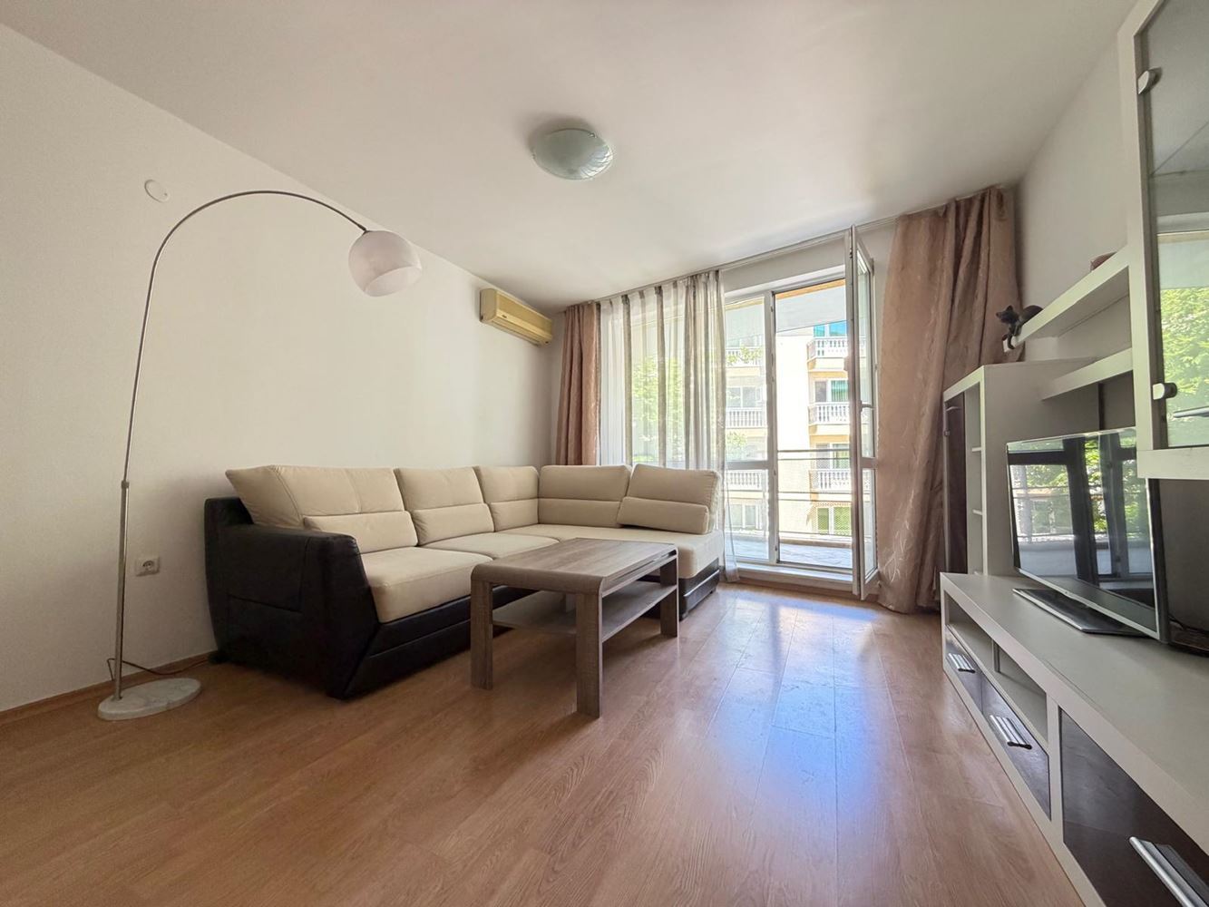 Spacious one-bedroom apartment in Pomorie – with a large terrace and excellent investment potential