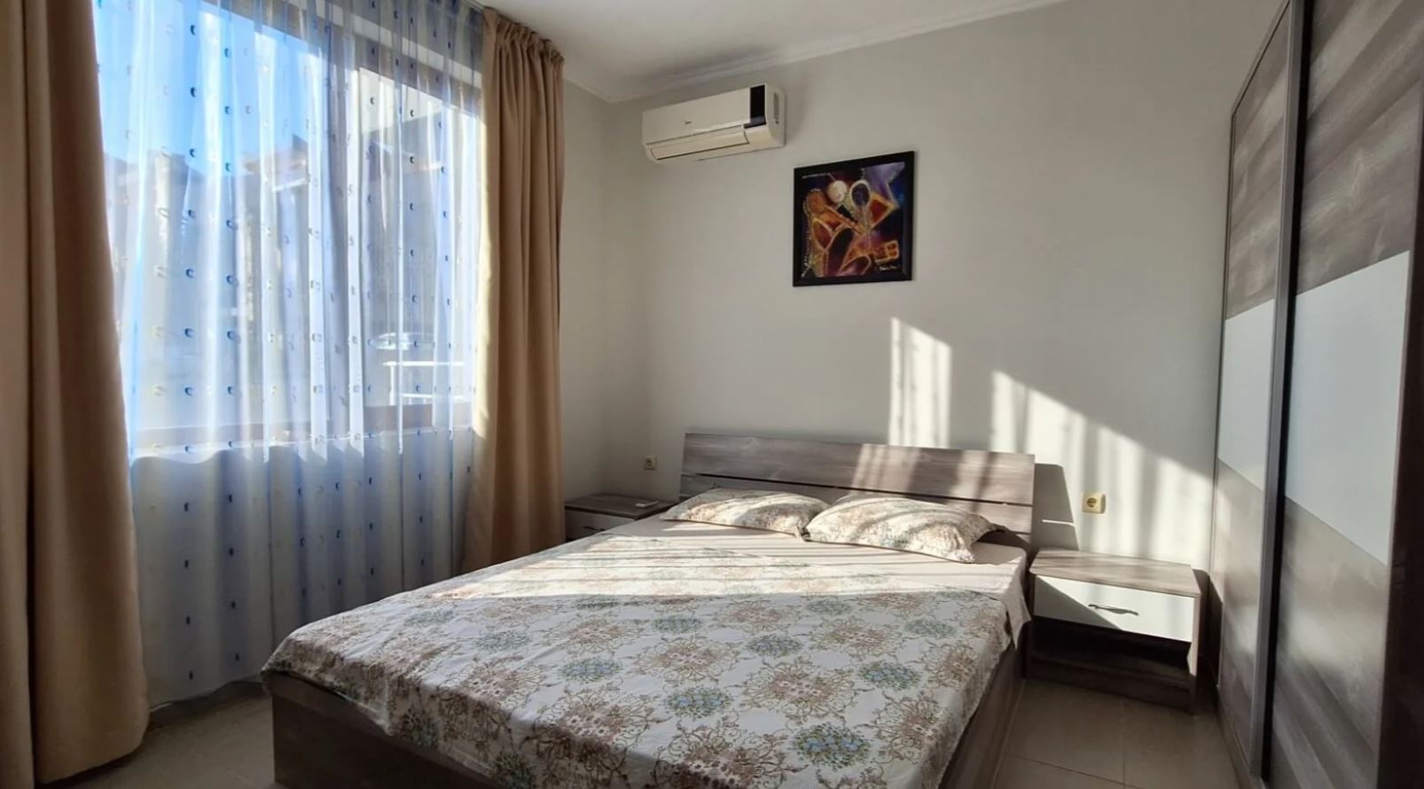 One-Bedroom Apartment on the First Sea Line in Sveti Vlas – Cozy Property with Pool and Sea View
