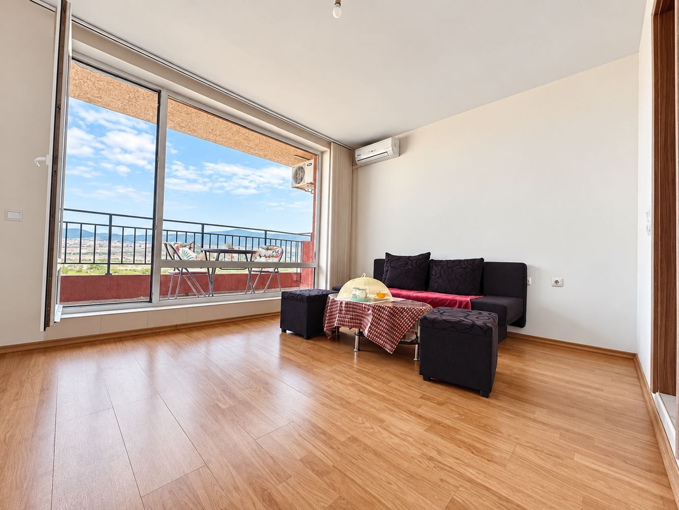 Bright and Spacious Panoramic Studio in a Preferred Complex in Sunny Beach