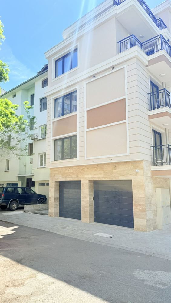 Spacious One-Bedroom Apartment in a New Building with Act 16 in Burgas – Comfort, Space and Excellent Location