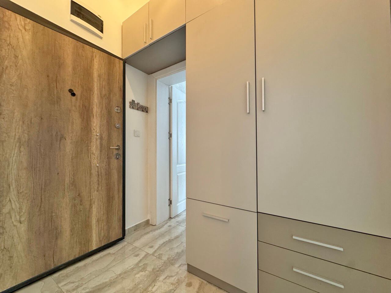 Spacious one-bedroom apartment with a large terrace and pool view in Sunny Beach