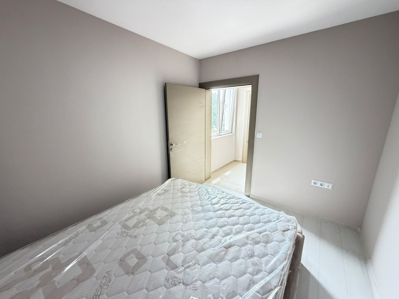 Sunny Beach – Cozy Two-Bedroom Apartment with South Exposure and Beautiful Pool View