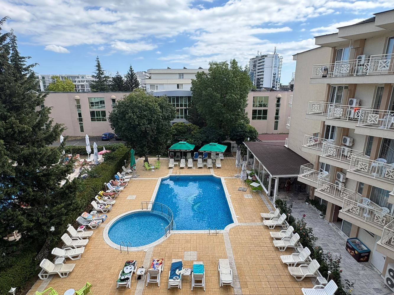 One-Bedroom Apartment 300 m from the Sea in Sunny Beach – Excellent Investment by the Sea