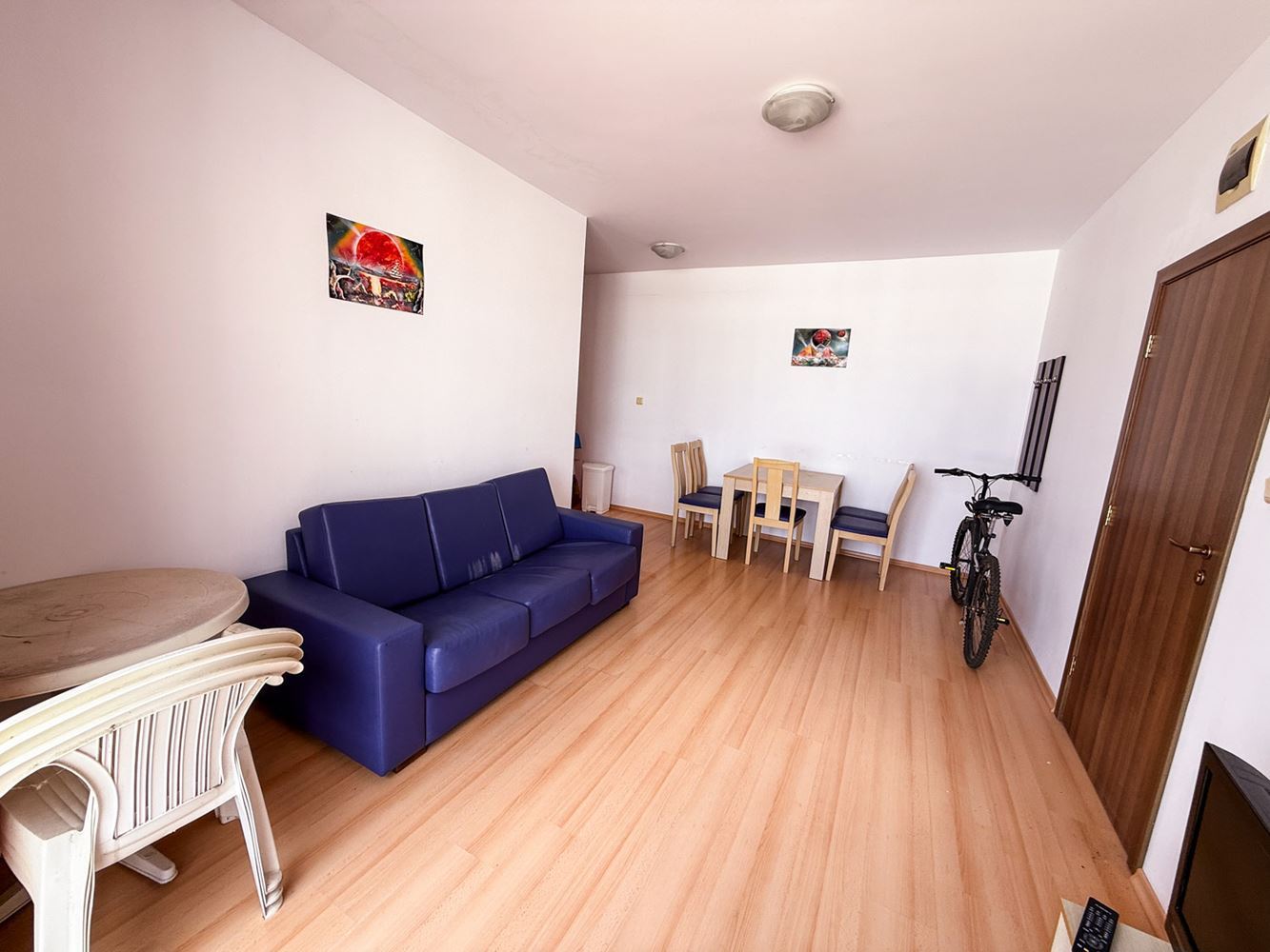 Three-room Apartment with Pool View in a Well-Maintained Complex near Sunny Beach