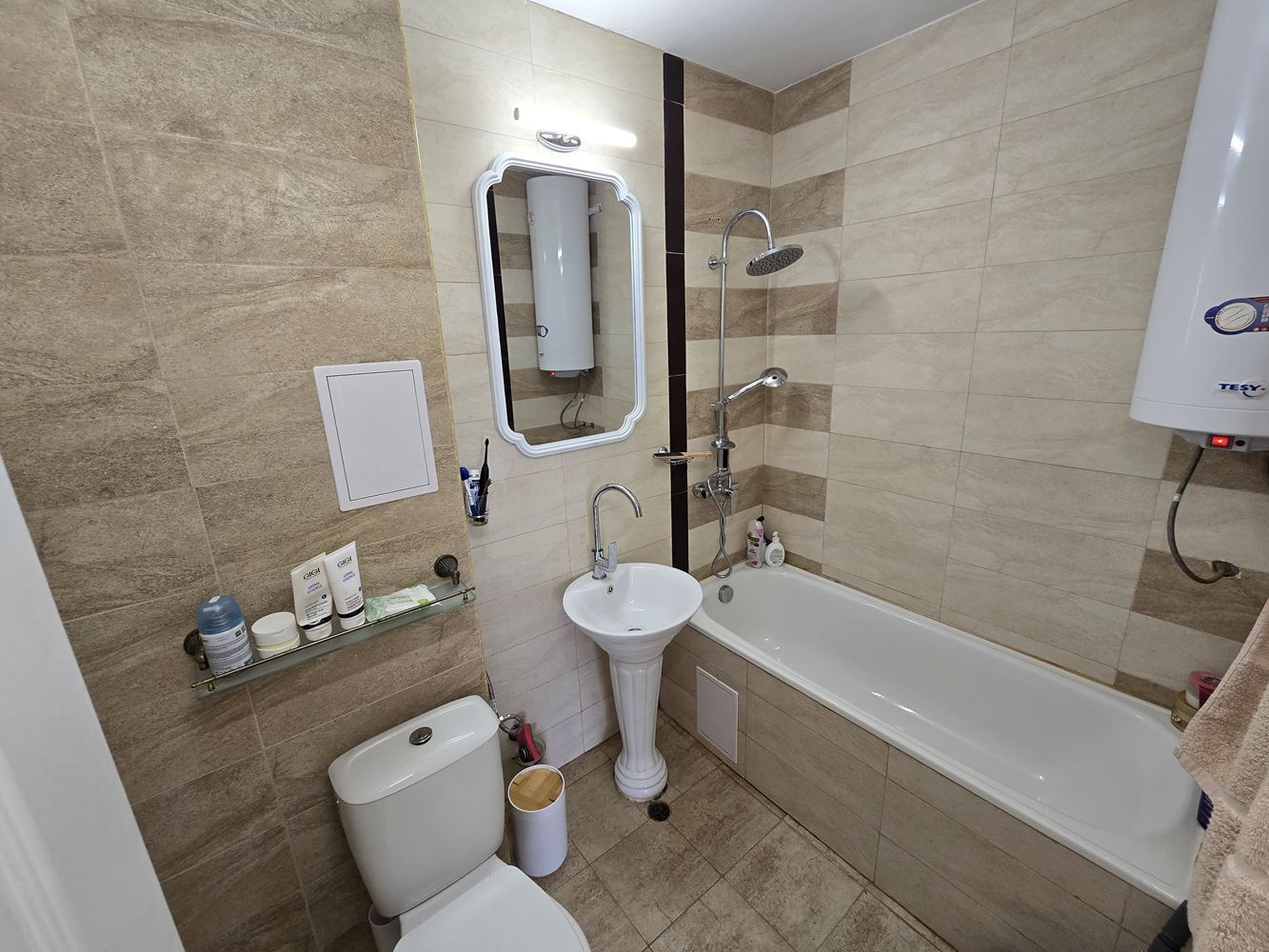 Three-room apartment with luxury renovation in Sunny Beach – pool view and installment payment option