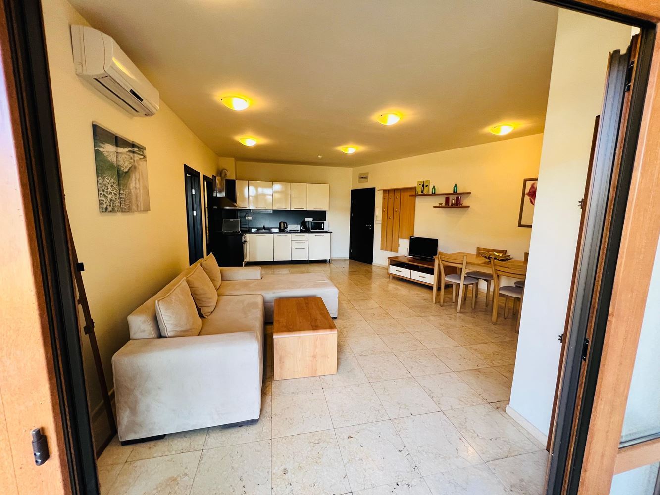 Spacious two-bedroom apartment with sea view in a luxury first-line complex in Sveti Vlas