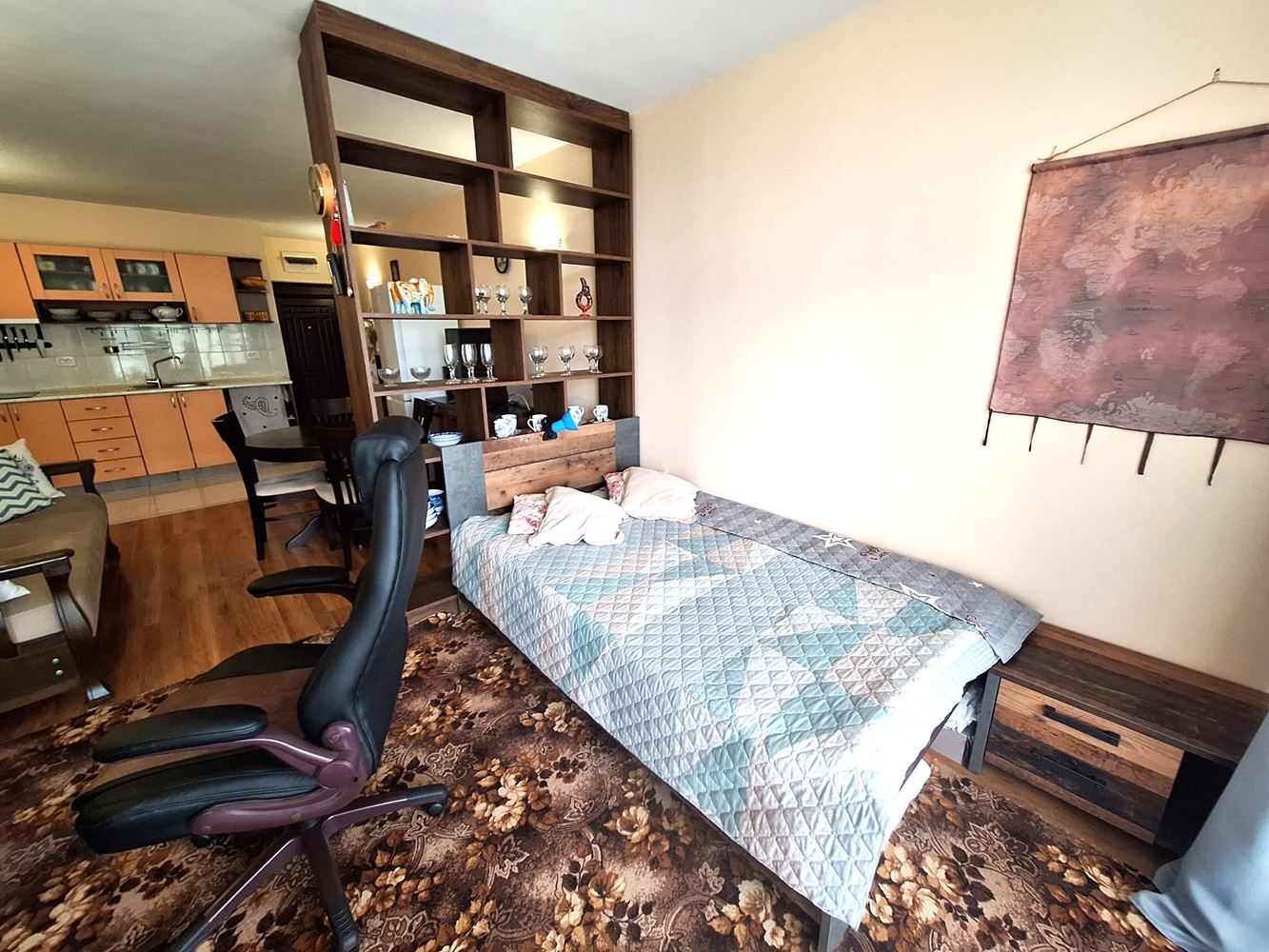 Spacious and Fully Furnished One-Bedroom Apartment Near the Beach