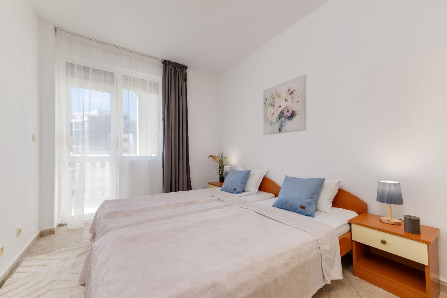 Spacious Apartment with Pool View in Sunny Beach – An Excellent Choice for Holidays and Investment