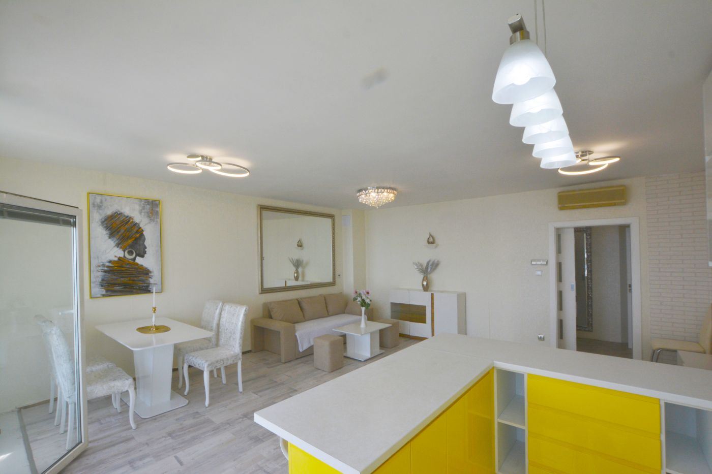 Luxury two-bedroom apartment with sea view on the first line in Ravda – 114 m², two terraces, and full comfort