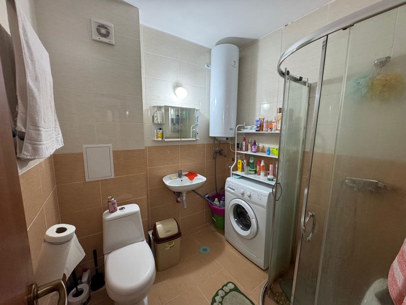 Spacious studio with sea view and separate sleeping area in Aheloy