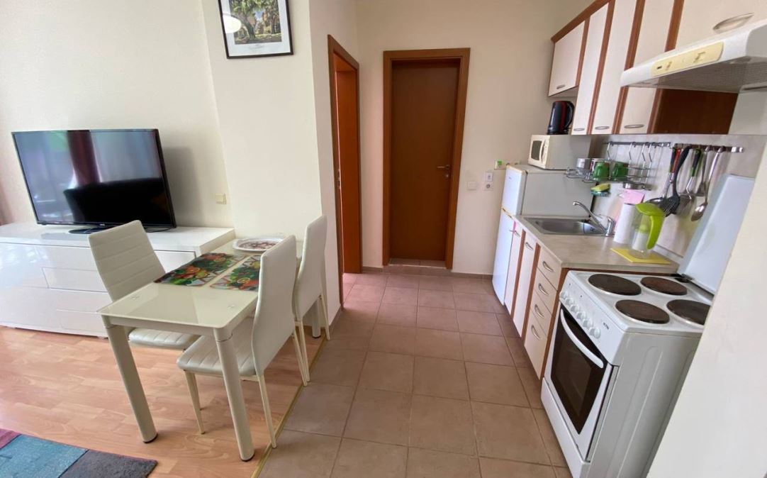 Spacious one-bedroom apartment in a modern complex in Sunny Beach – comfort, greenery, and amenities for residents