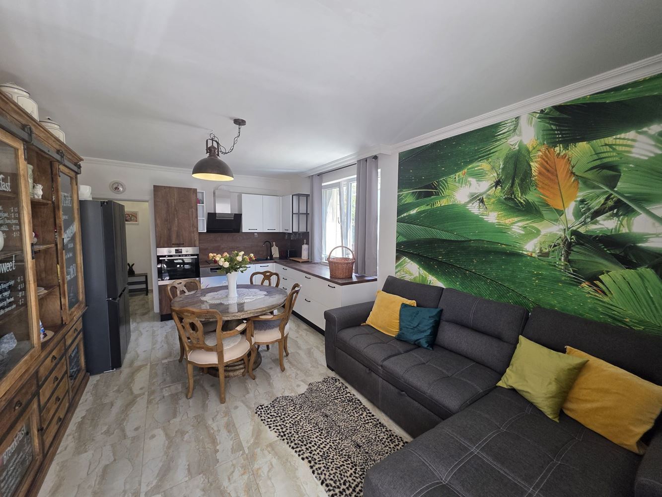 Luxury Three-room Apartment in a Well-Maintained Complex in Sunny Beach