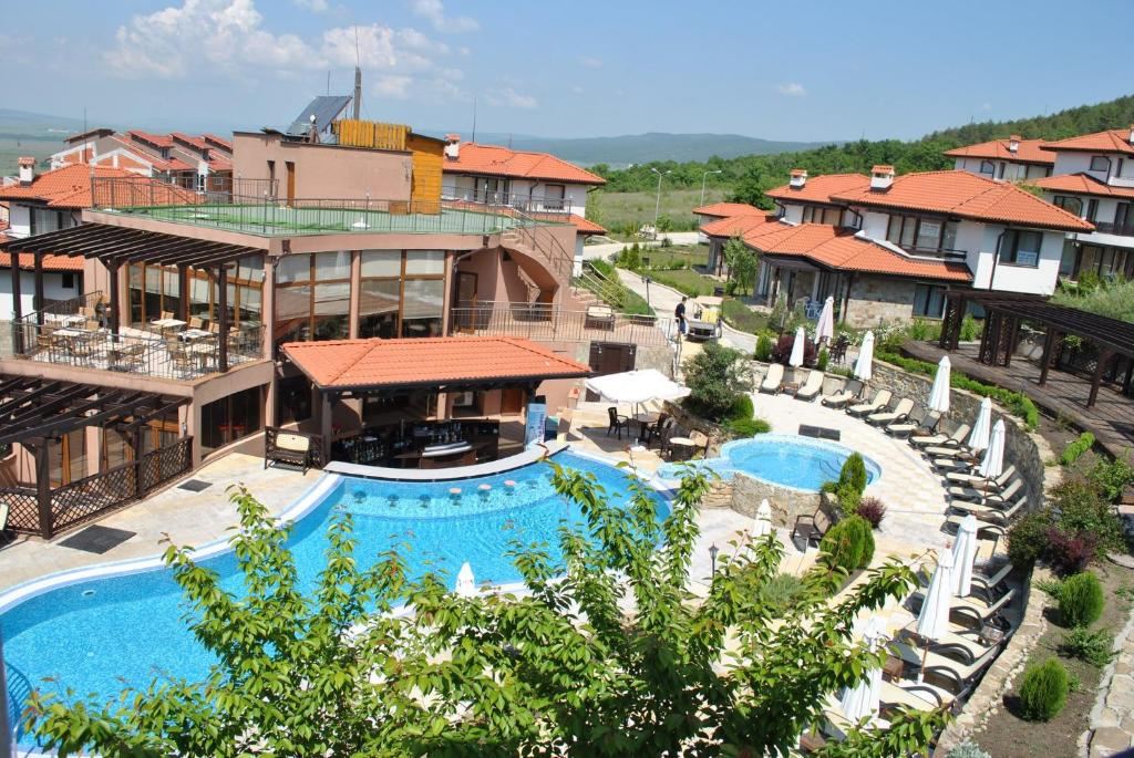 Spacious One-Bedroom Apartment with Sea Views in the Sunny Beach Area