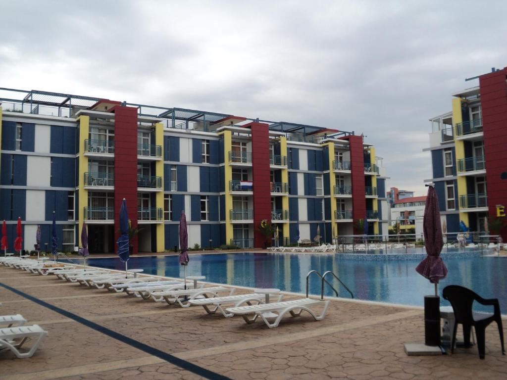 Spacious One-Bedroom Apartment with Certificate of Occupancy (Act 16) in Sunny Beach – Comfort, Style, and Ready to Move In