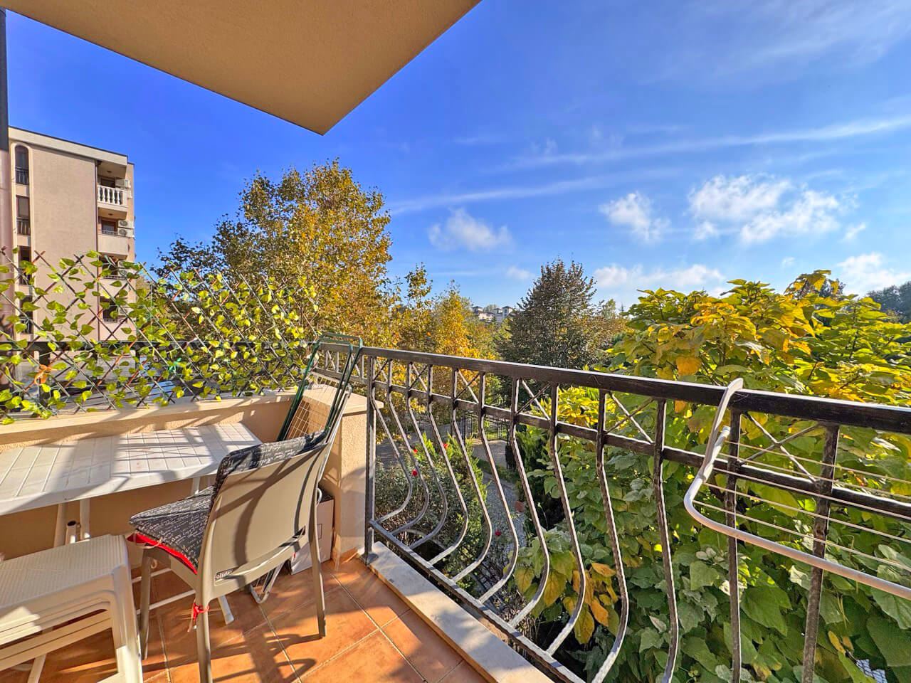 Two-Bedroom Apartment with Park View in Sunny Beach – Comfort and Excellent Amenities