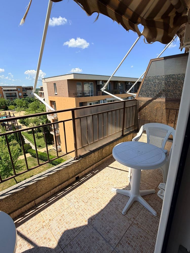 Furnished studio in Sunny Beach with swimming pool, tennis court and green garden