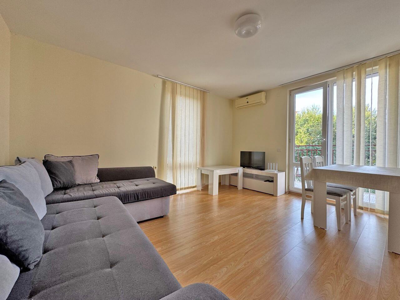 Ready to Move In! One-Bedroom Apartment in an Attractive Complex in Sveti Vlas