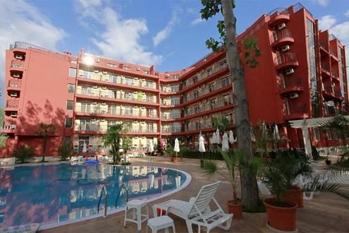 Cozy studio in a modern complex in Sunny Beach with swimming pool and fitness, a short walk from the beach
