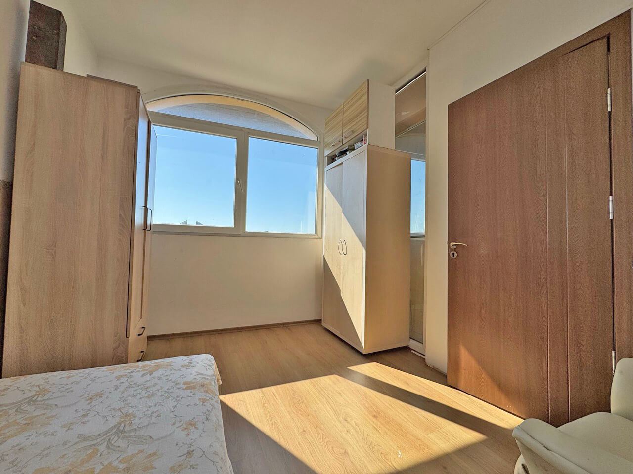 Your seaside home in Sunny Beach – cozy one-bedroom apartment with a swimming pool and amenities for the whole family