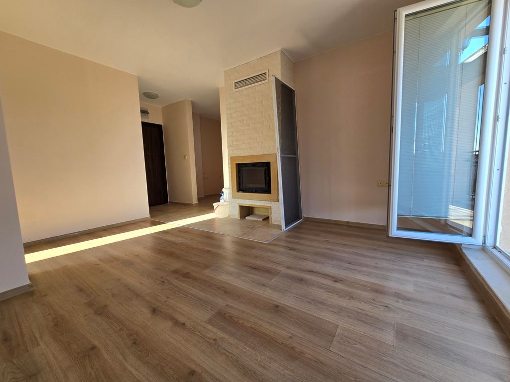 New One-Bedroom Apartment in Pomorie – Renovated, Ready for Furnishing, with a Spacious Balcony and Barbecue
