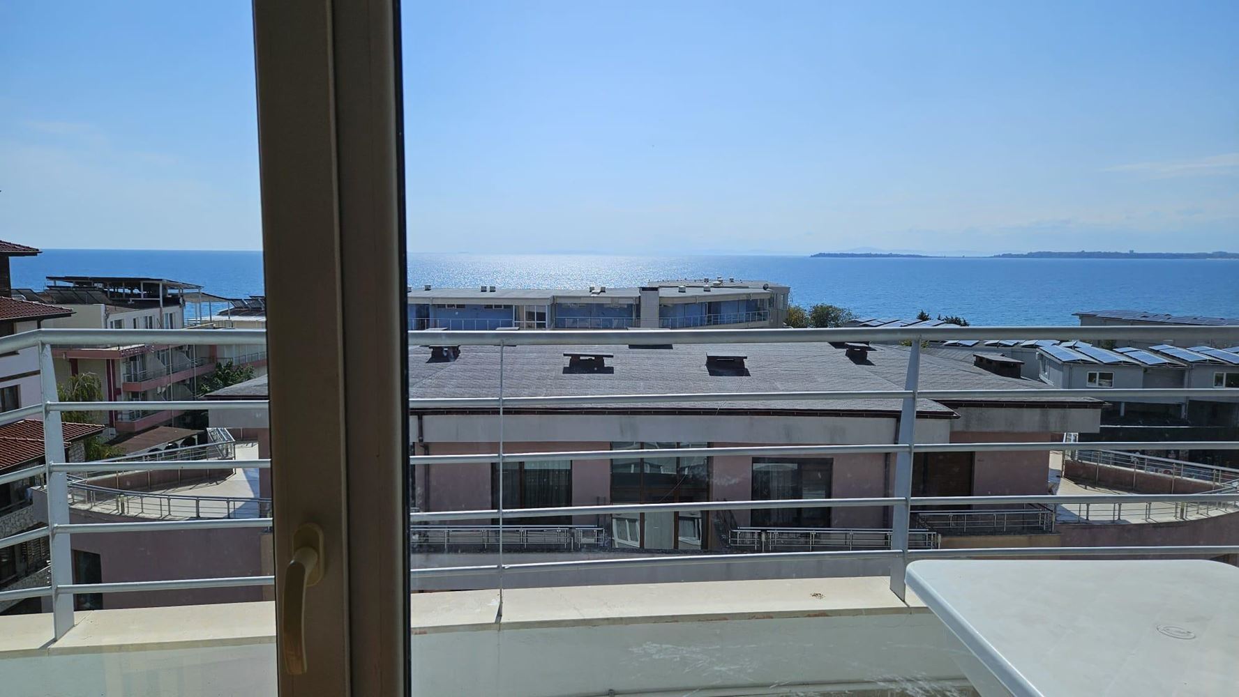 One-Bedroom Apartment with Panoramic Sea Views in Sveti Vlas
