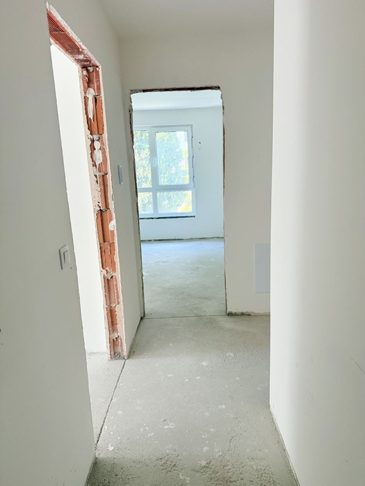 Spacious One-Bedroom Apartment in a New Building with Act 16 in Burgas – Comfort, Space and Excellent Location