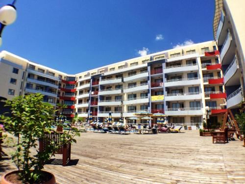 Spacious One-Bedroom Apartment with Pool View in Sunny Beach