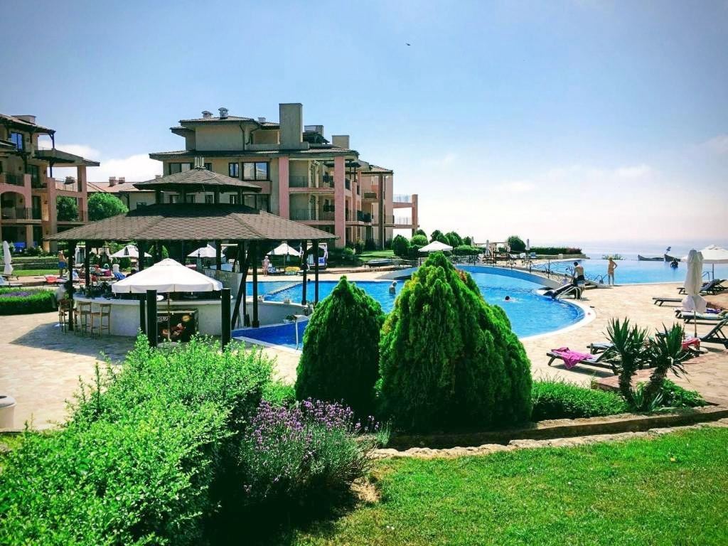 Spacious Furnished Two-Bedroom Apartment with Sea View near Balchik – Comfort Surrounded by Nature and the Golf Riviera