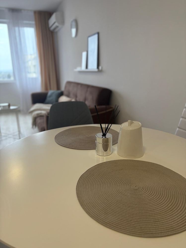 Spacious and Modern One-Bedroom Apartment with Full Amenities in Pomorie